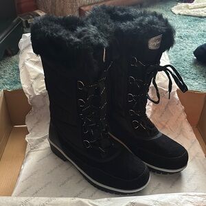 Women’s Comfortview Black Winter Rain Boots with Faux Fur Size 8W
